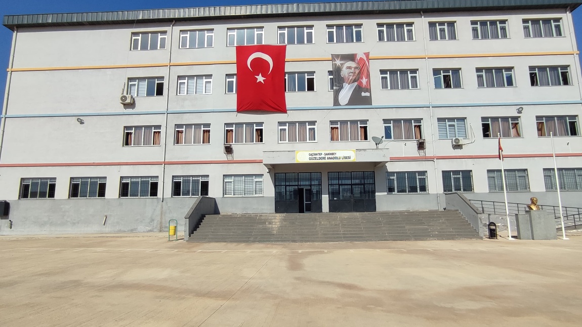 Güzeldere Anadolu Lisesi Fotoğrafı